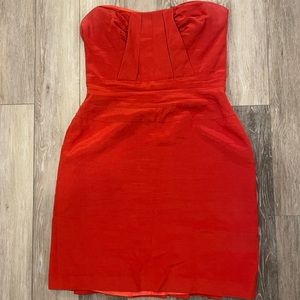 Strapless sweetheart neckline formal dress waist was taken in